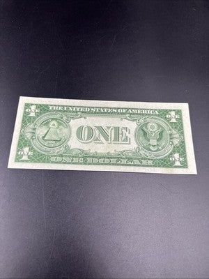 1935 E $1 One Dollar Silver Certificate UNC Uncirculated #212