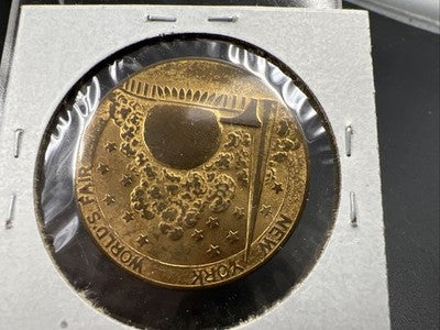 1939 NY World's Fair Communications Building Medal CH AU