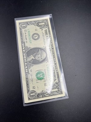 2 Consecutive 2013 $1 FRN Federal Reserve Notes CH UNC #515