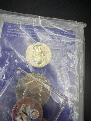 4 Coin Copper Nickel Bicentennial Proof Set 1976 25c 50c $1 & Colorized QTR #A