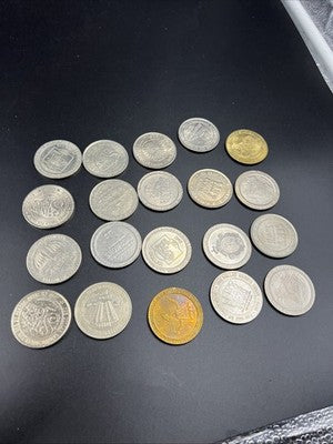 Lot of 20 $1 Casino Dollar Gaming Tokens Metal Circulated Conditions SKU#7543