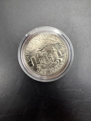 1986 D 50c Statue of Liberty Commemorative Copper Nickel Half Dollar Coin in Cap