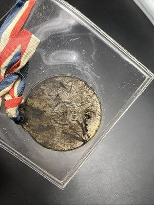 1909 Newark NJ Lincoln Centennial Medal 25 MM Bronze (silvered) With Ribbon SK#A