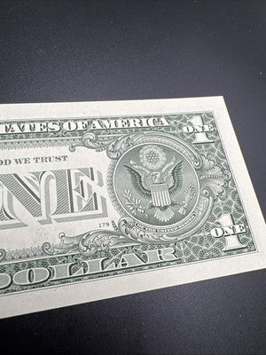 2006 $1 FRN Federal Reserve Note Neat Serial #01018989