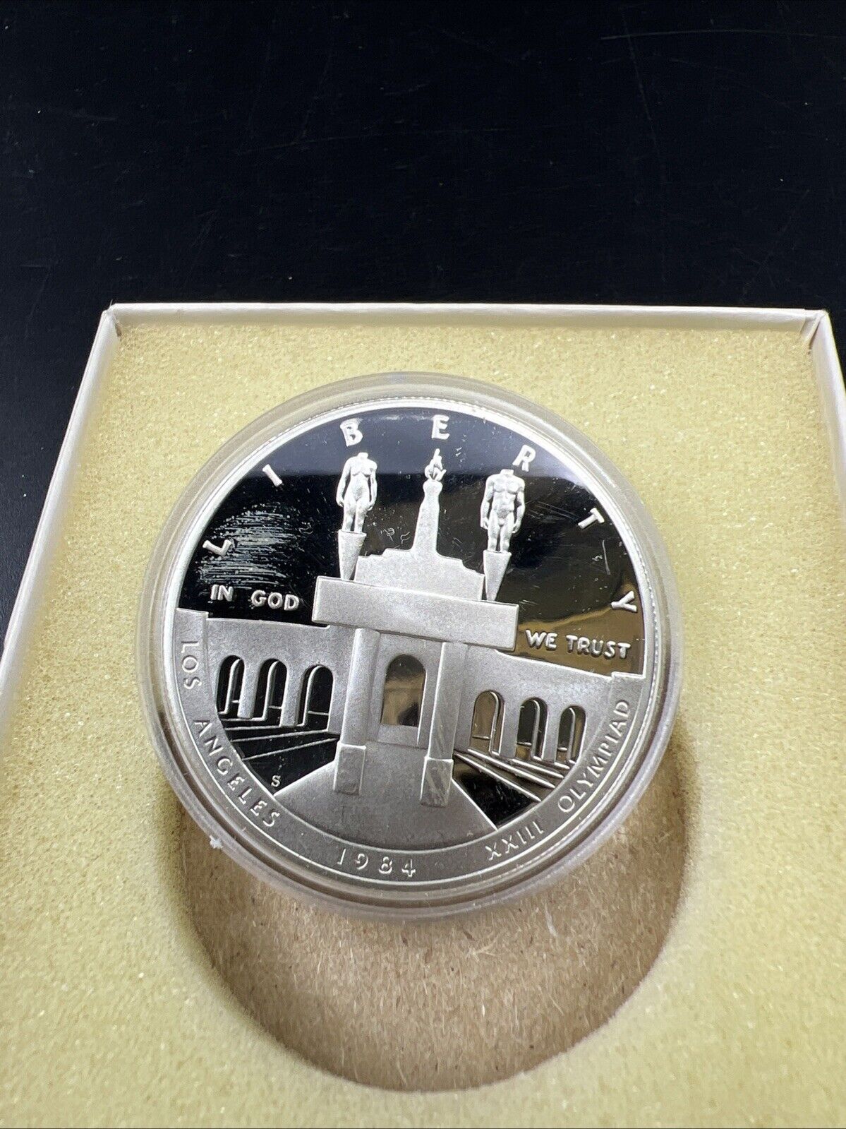 LA Olympiad Coliseum Commemorative 1984 S 90% Silver Dollar Proof $1 Coin IN BOX