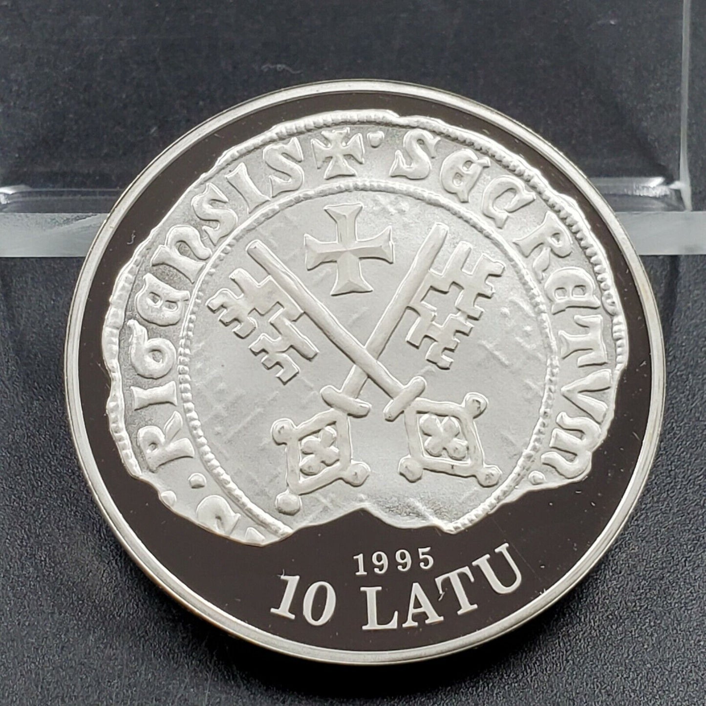 1995 LATVIA 10 LATU SILVER PROOF COIN KM-27 RIGA 800