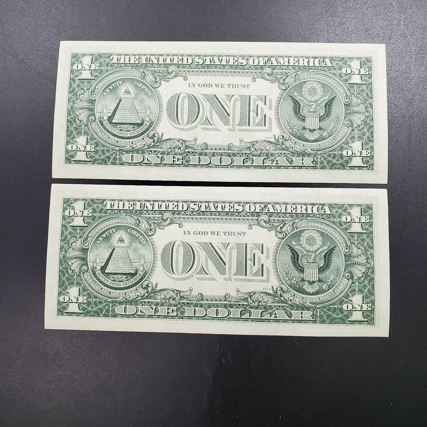 Lot 2 Consecutive 1969 B $1 CH UNC FRN Federal Reserve Bill Note Uncirculated 4