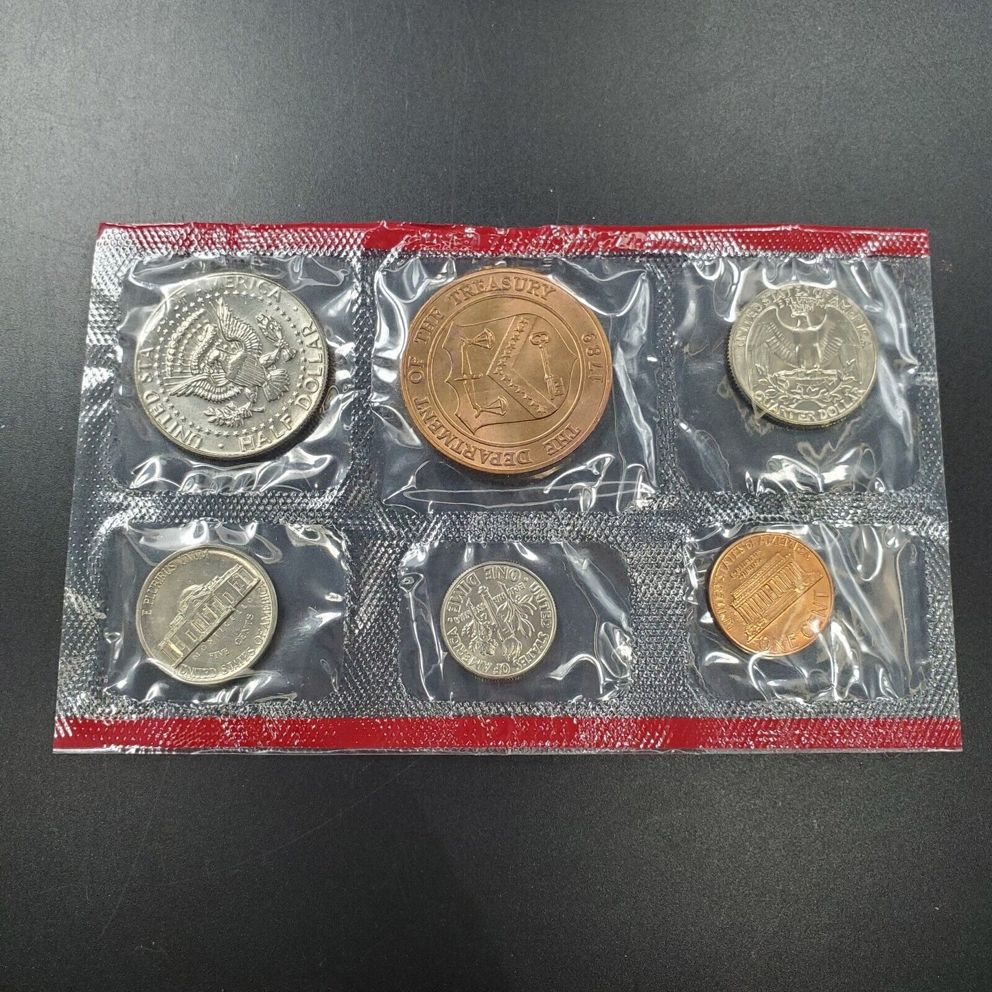 1984 D Uncirculated U.S. Mint Denver Souvenir Set No Envelope