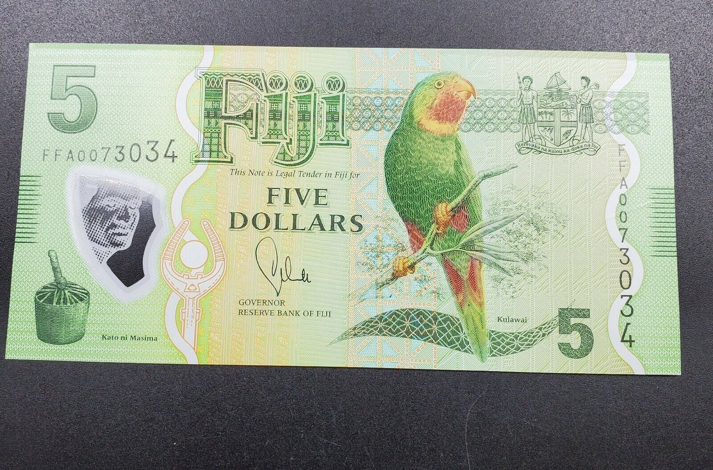 Fiji 5 Dollar 2012 2013 UNC POLYMER Bird Iguana Flower Animal Banknote Bill