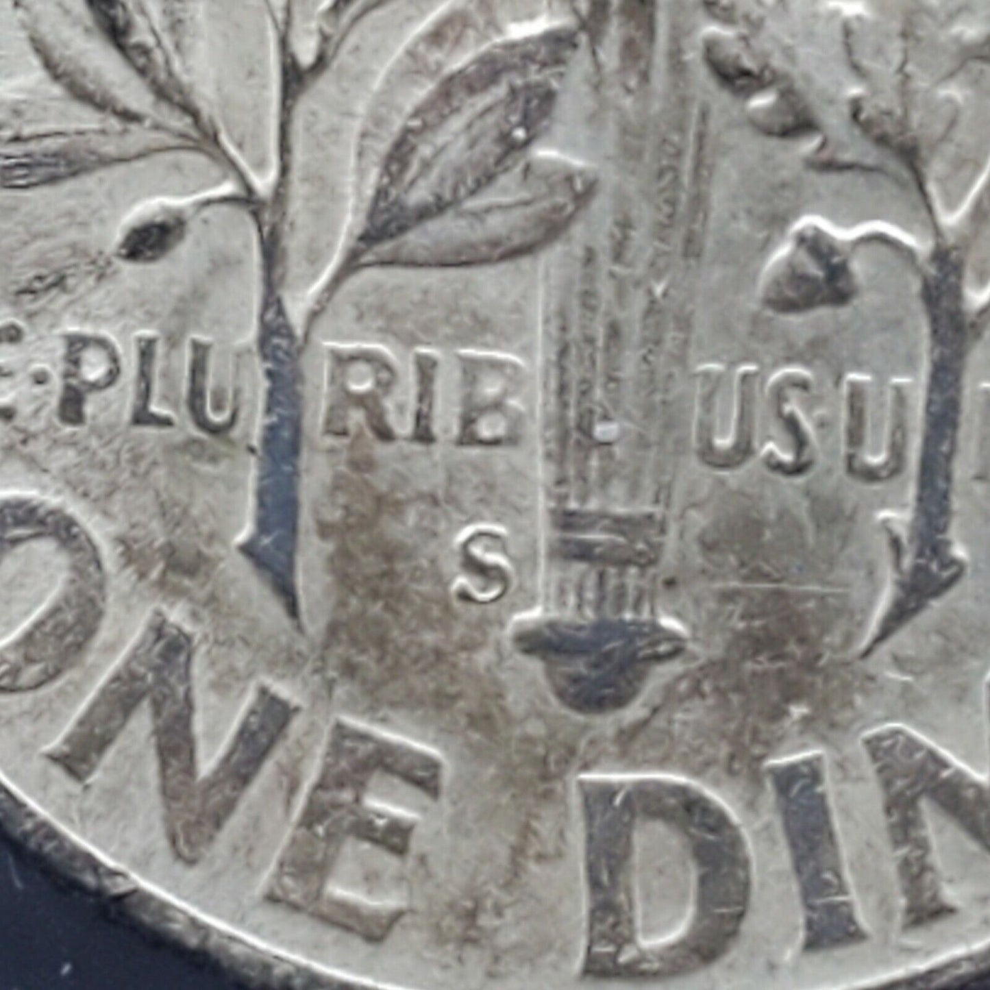 1946 S Roosevelt Silver Dime Coin UNC Neat Toning Trumpet Tailed S Variety Coin