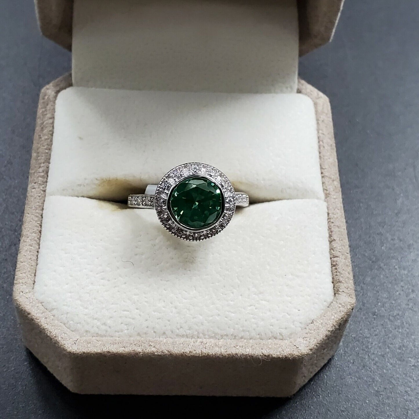 Womens 925 Sterling Silver Fashion Cut Ring Faceted Green Stone USA MADE