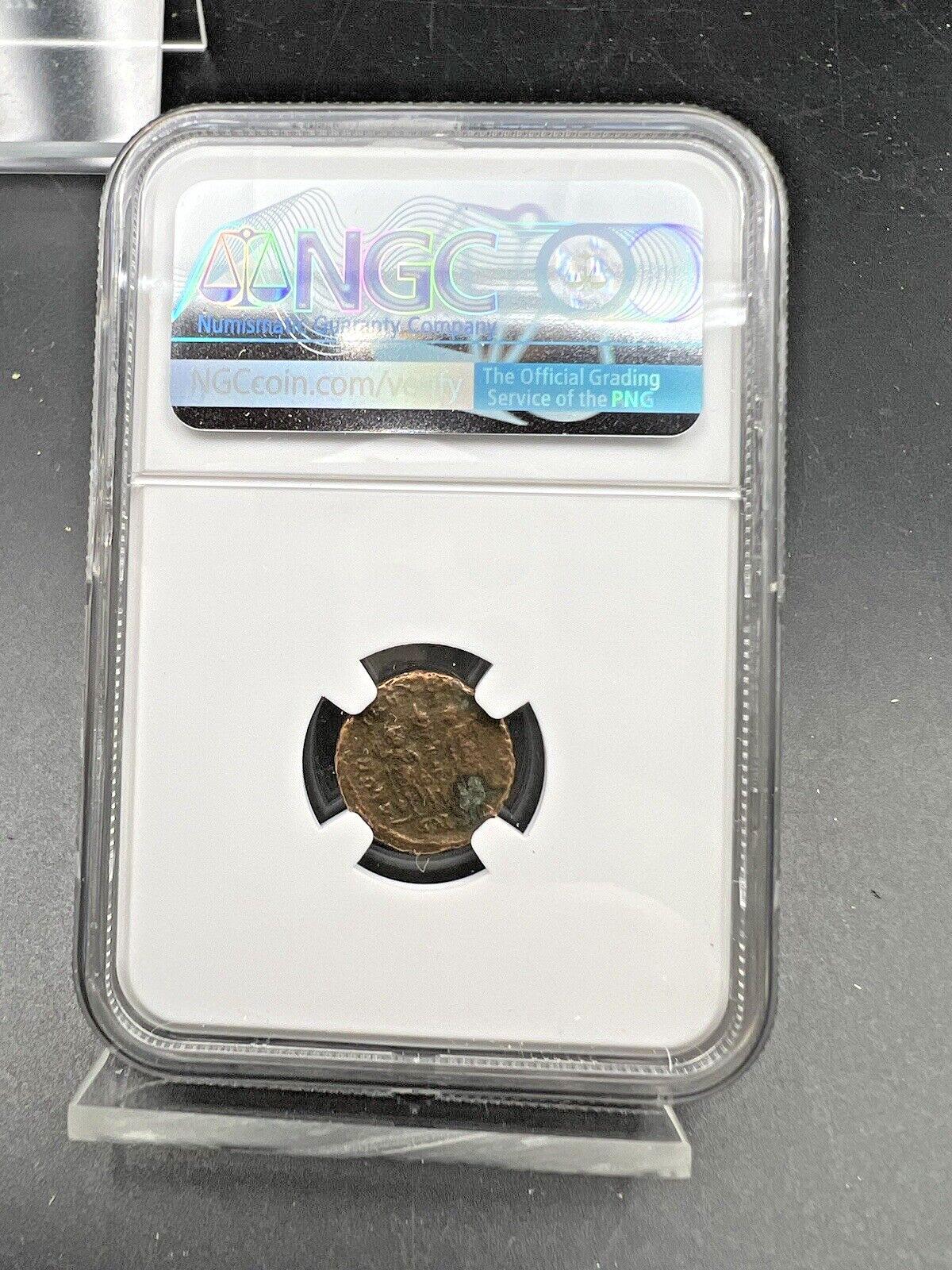 ROMAN EMPIRE House Constantine AE4 BI Nummus Constantus II AD 337-361 as Ceasar