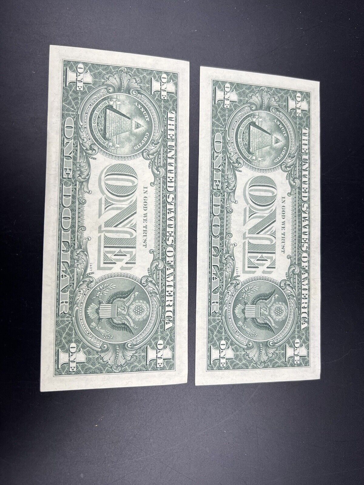 2 Consecutive Note Lot 1969 B $1 FRN Federal Reserve US Currency Bills CH UNC