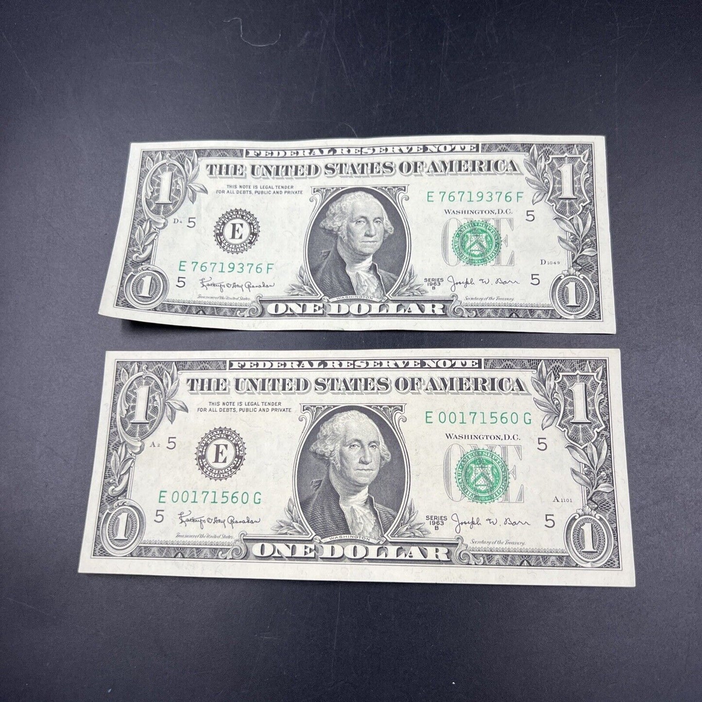 Lot of 2 1963 B $1 Barr Series Federal Reserve Note Bills Green Seal CH XF / AU