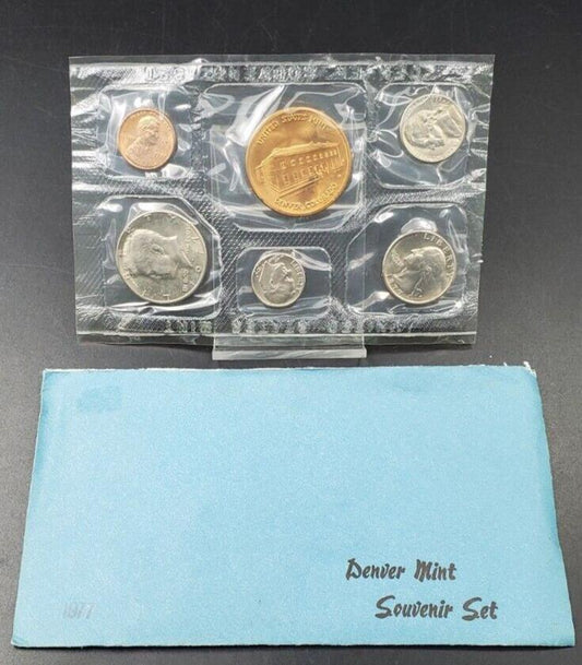 1977 D Denver Mint Souvenir Set Uncirculated Coins and Medal With Envelope