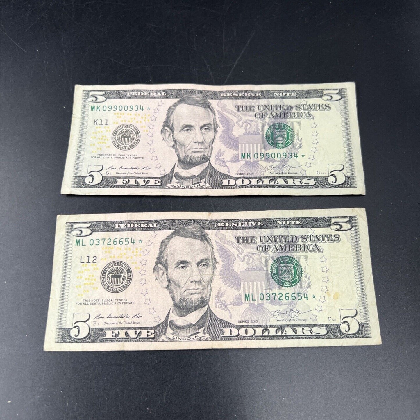 Lot of 2 2013 * Star $5 FRN Federal Reserve Notes Circulated #821