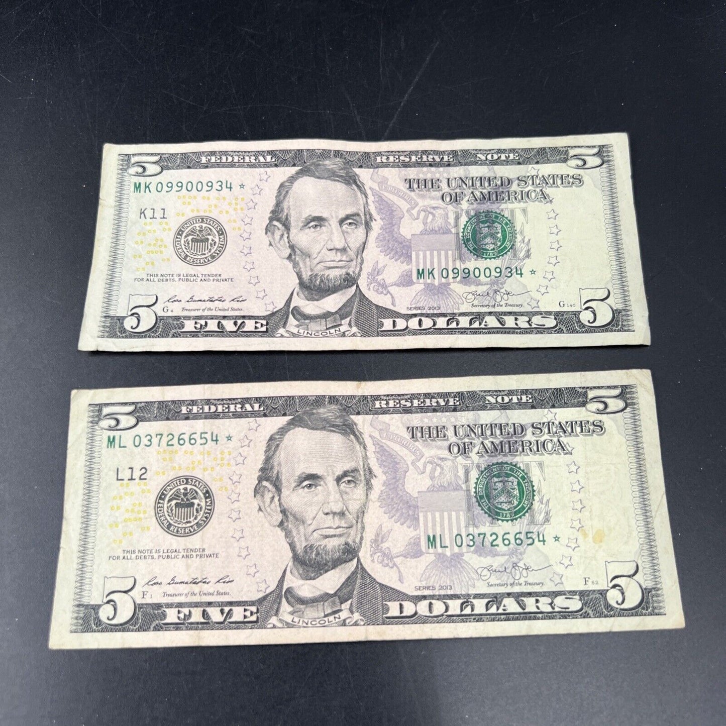 Lot of 2 2013 * Star $5 FRN Federal Reserve Notes Circulated #821