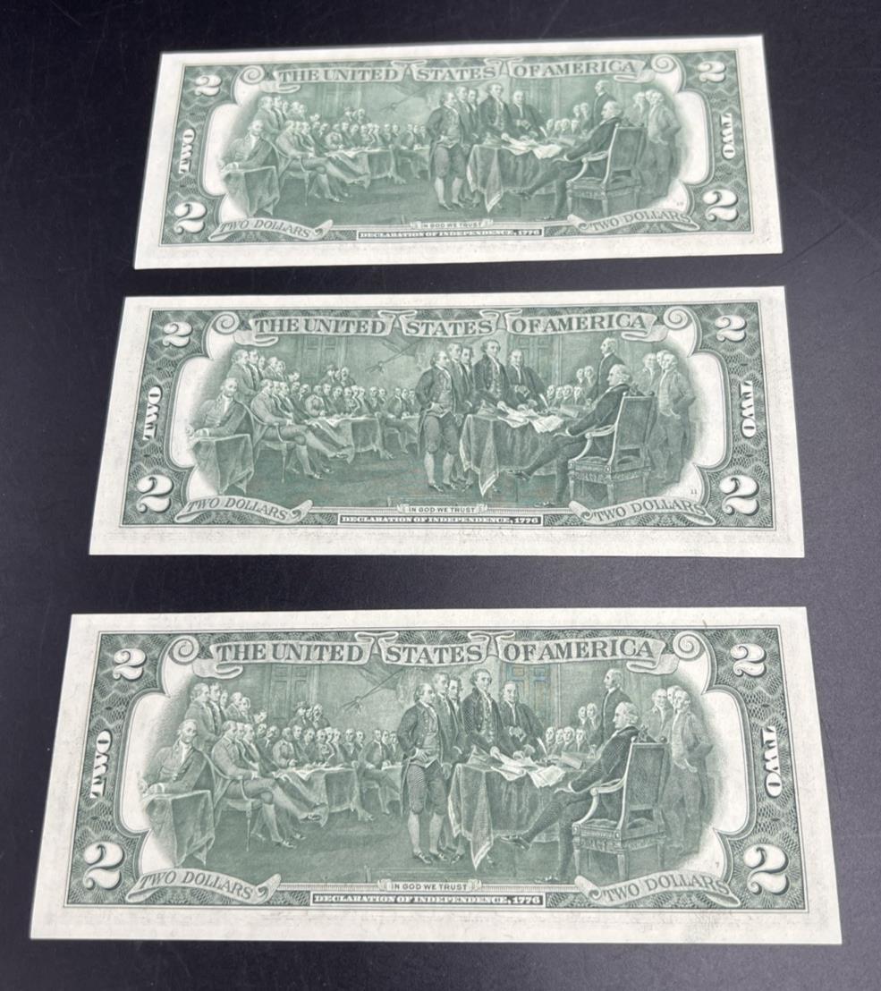 3 consecutive Note Lot 1976 $2 Bicentennial Bill Federal Reserve Note CH UNC #86