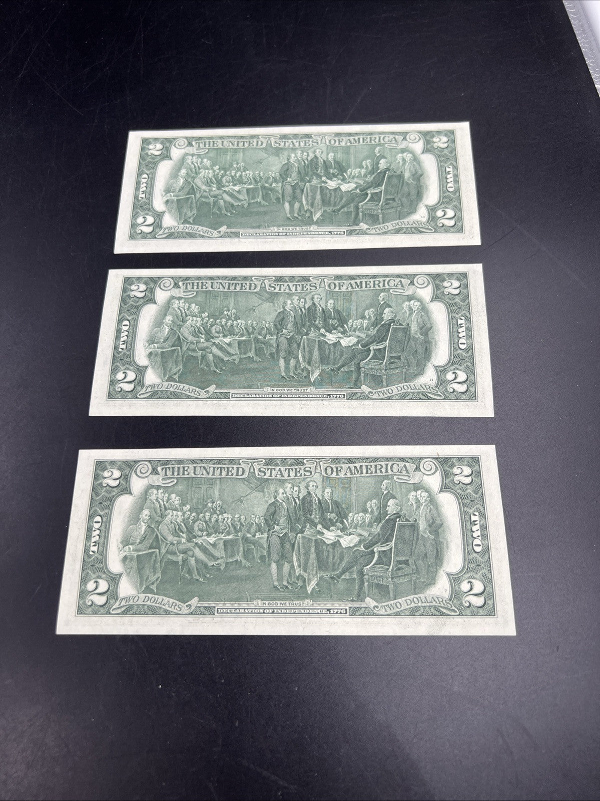 3 consecutive Note Lot 1976 $2 Bicentennial Bill Federal Reserve Note CH UNC #86