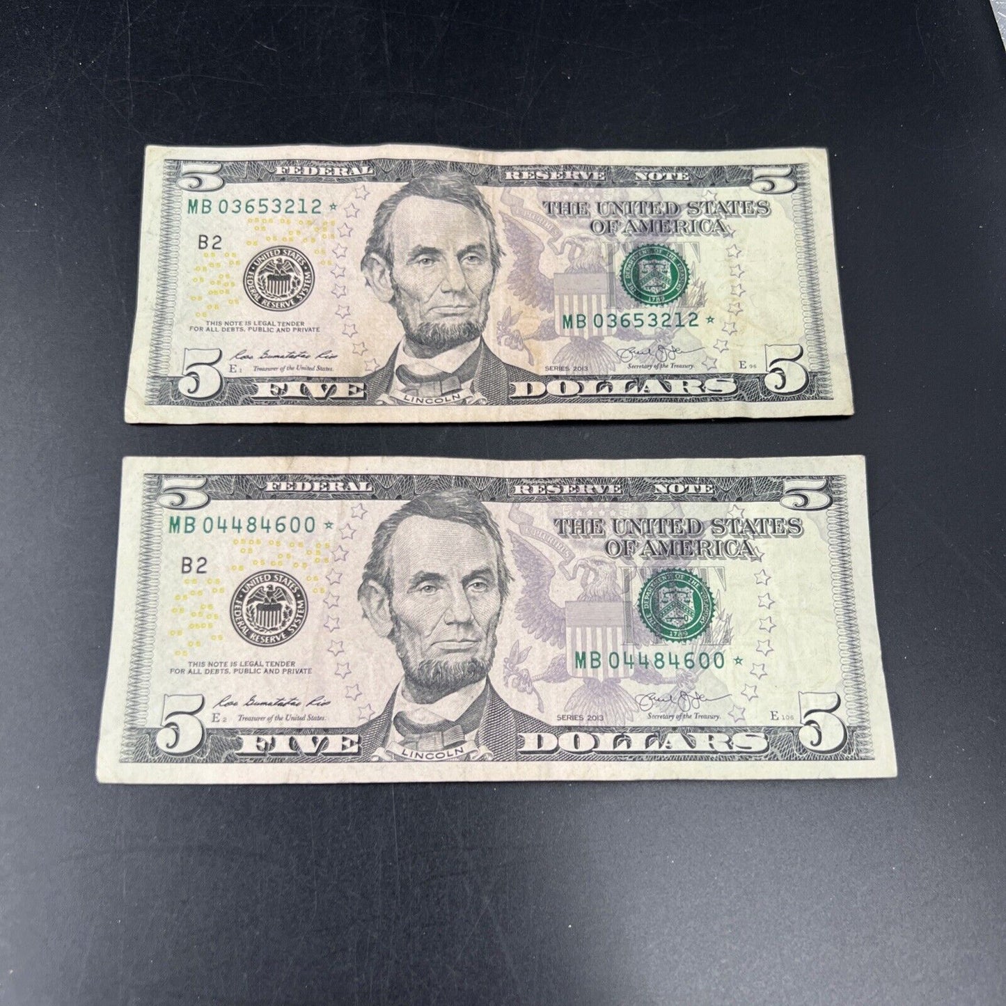 Lot of 2 2013 * Star $5 FRN Federal Reserve Notes Circulated #600
