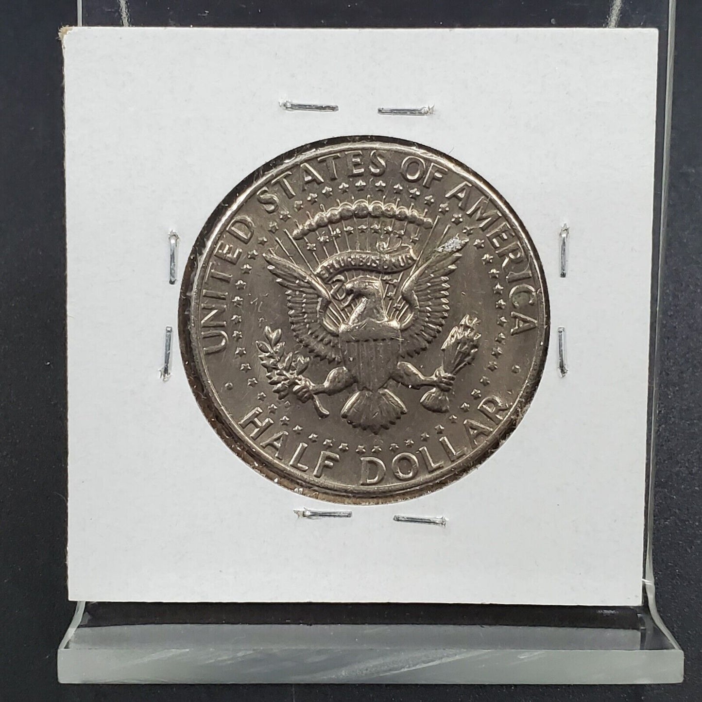 1982 P 50c Kennedy Clad Half Dollar No FG FS-901 Missing Design Initials Variety
