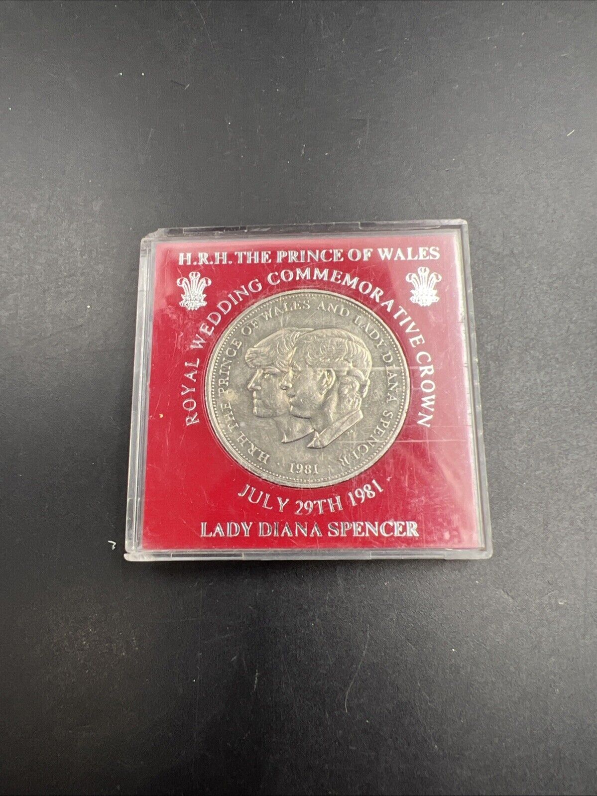1977 Jubilee Souvenir Medal QEII Queen Elizabeth II Commemorative 1952-77