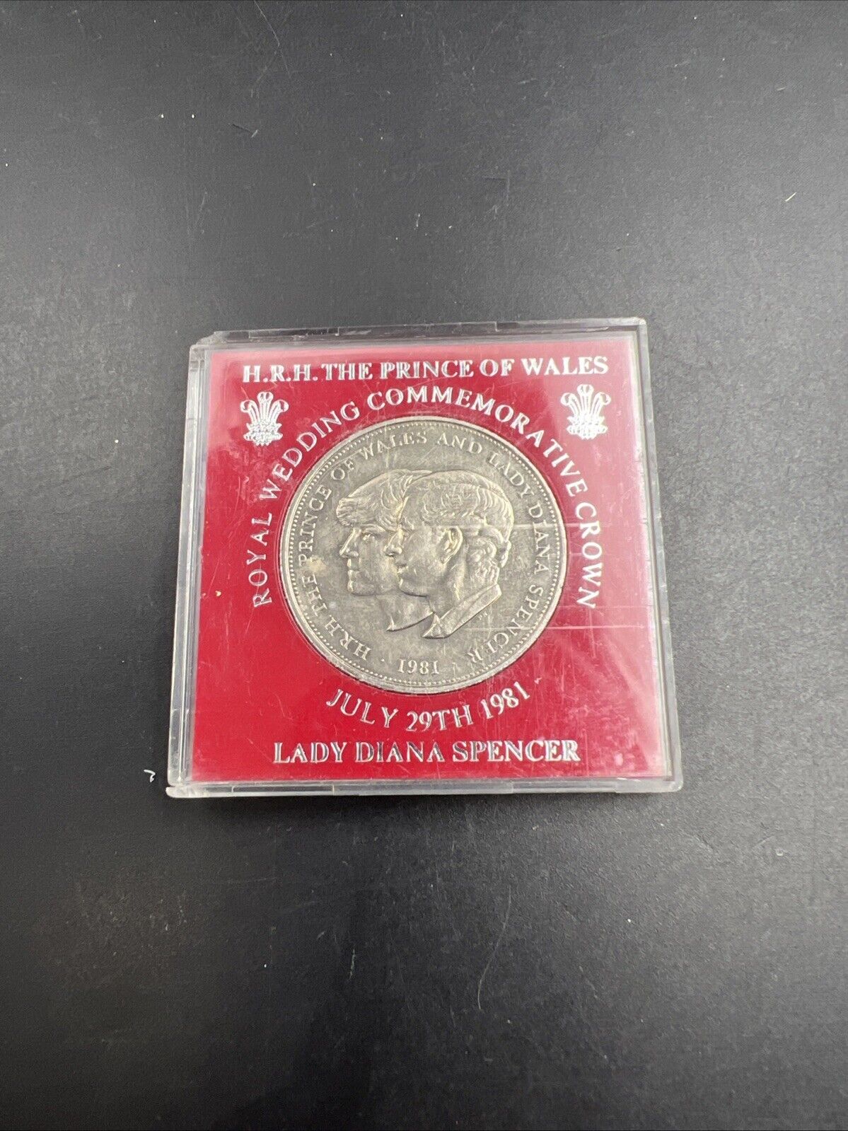 1977 Jubilee Souvenir Medal QEII Queen Elizabeth II Commemorative 1952-77