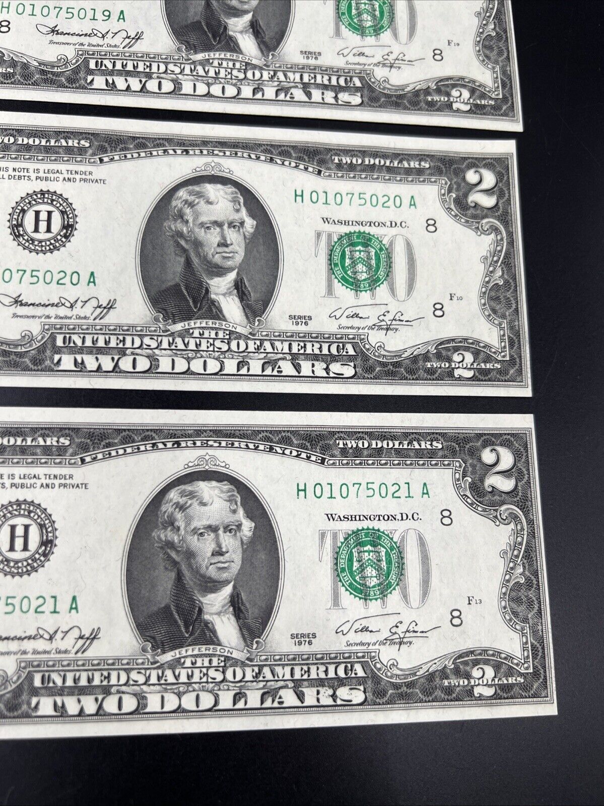 4 Consecutive 1976 $2 Two Dollar Bicentennial Federal Reserve Notes CH UNC #21