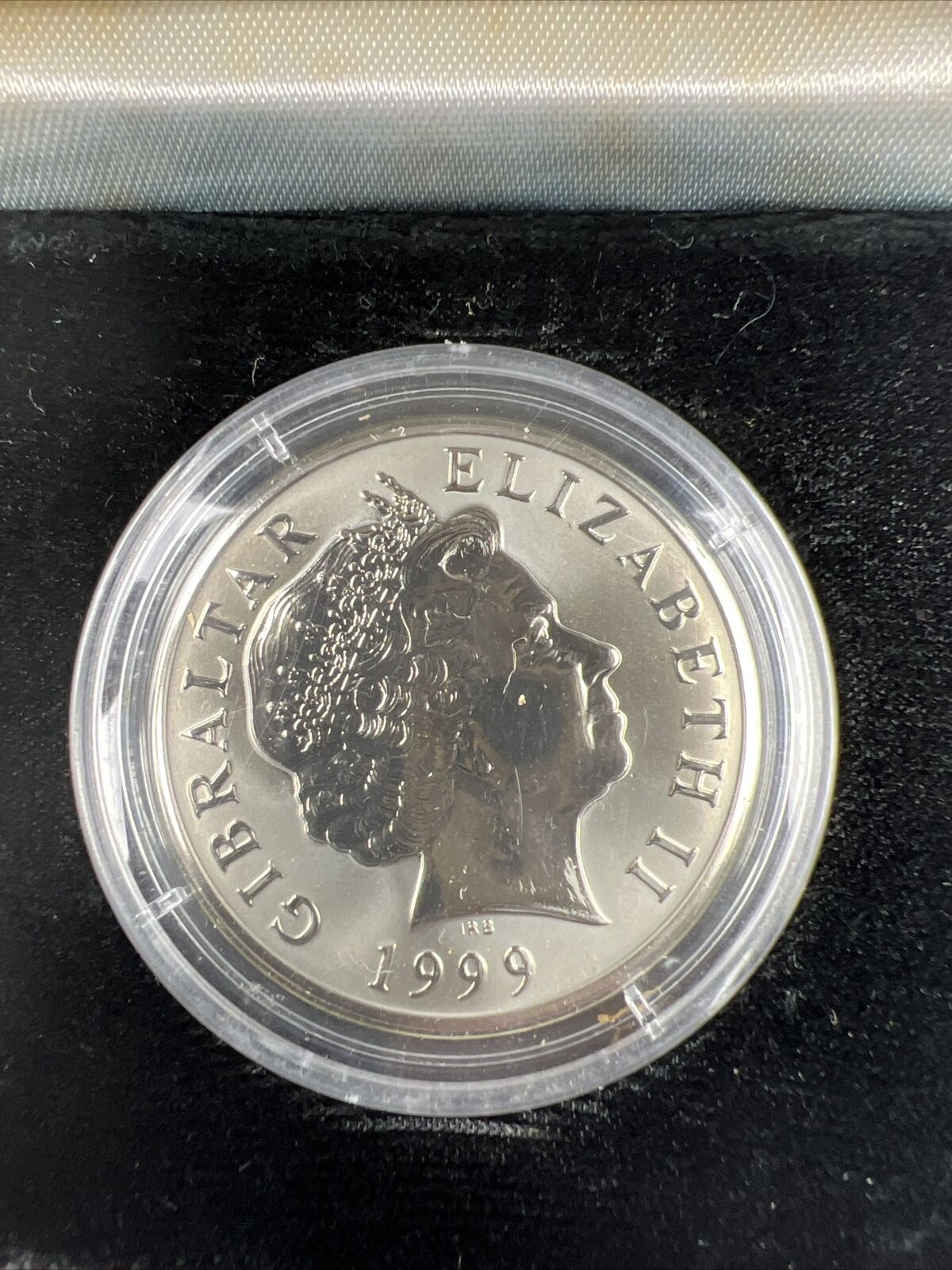 Gibraltar 5 Pounds 1999 Millennium 2000 Titanium Coin Gem UNC sku#B