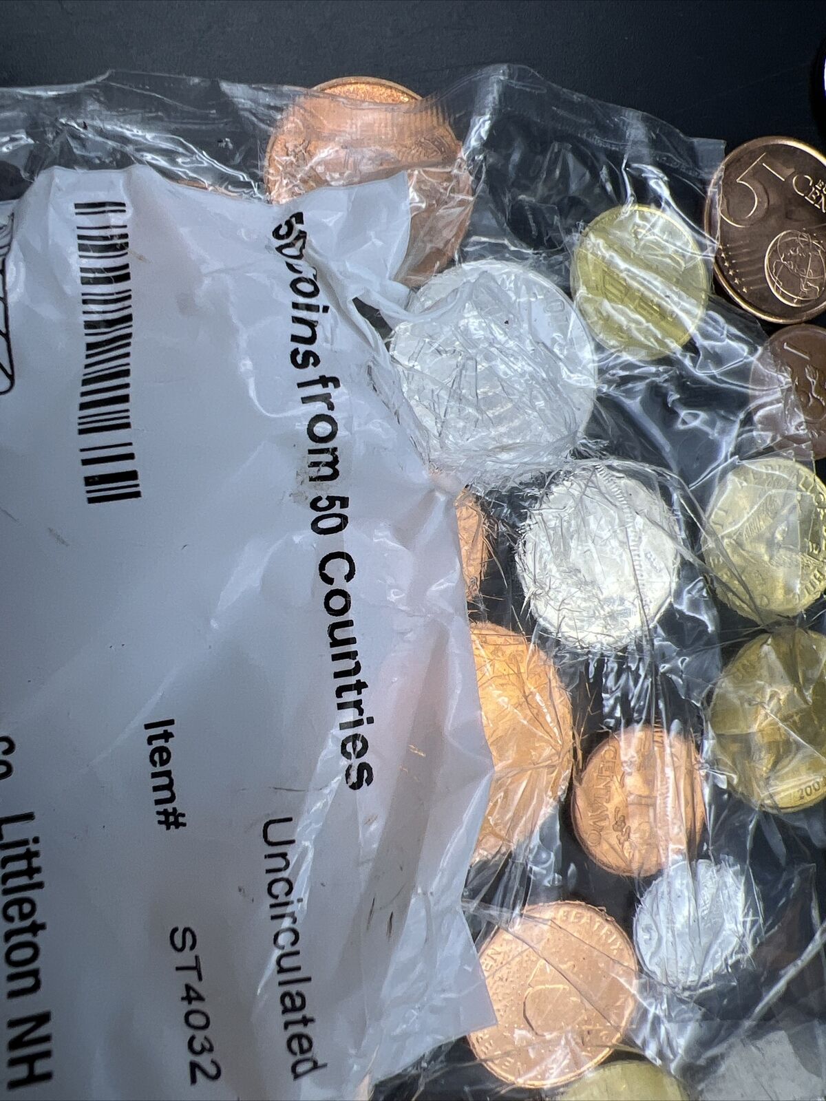 50 Unc Coins from 50 Countries with Toy Treasure Chest