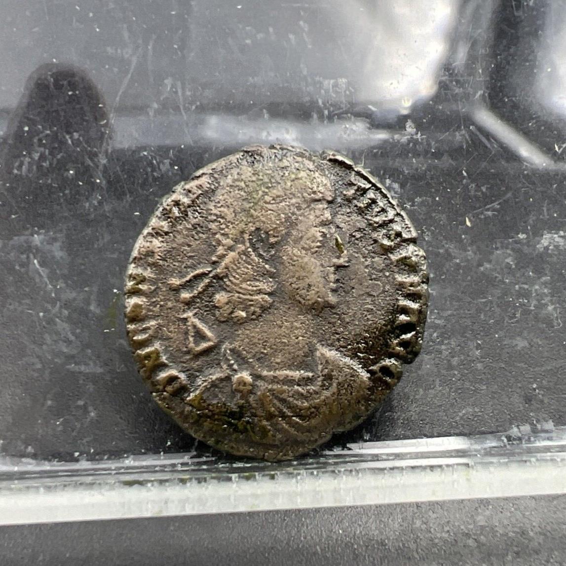 Constantius II AE 3 Nummus Coin c. 348 - 350 AD VG Circ SKU#32124S