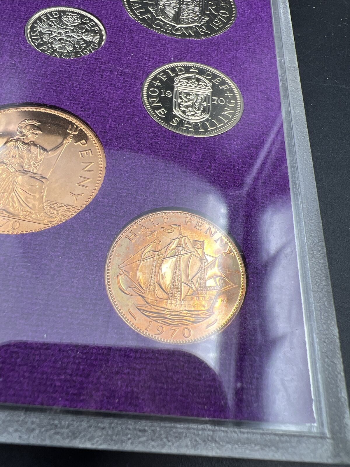 The Decimal Coinage of Great Britain Northern Ireland 1970 Coin Set Neat Toning
