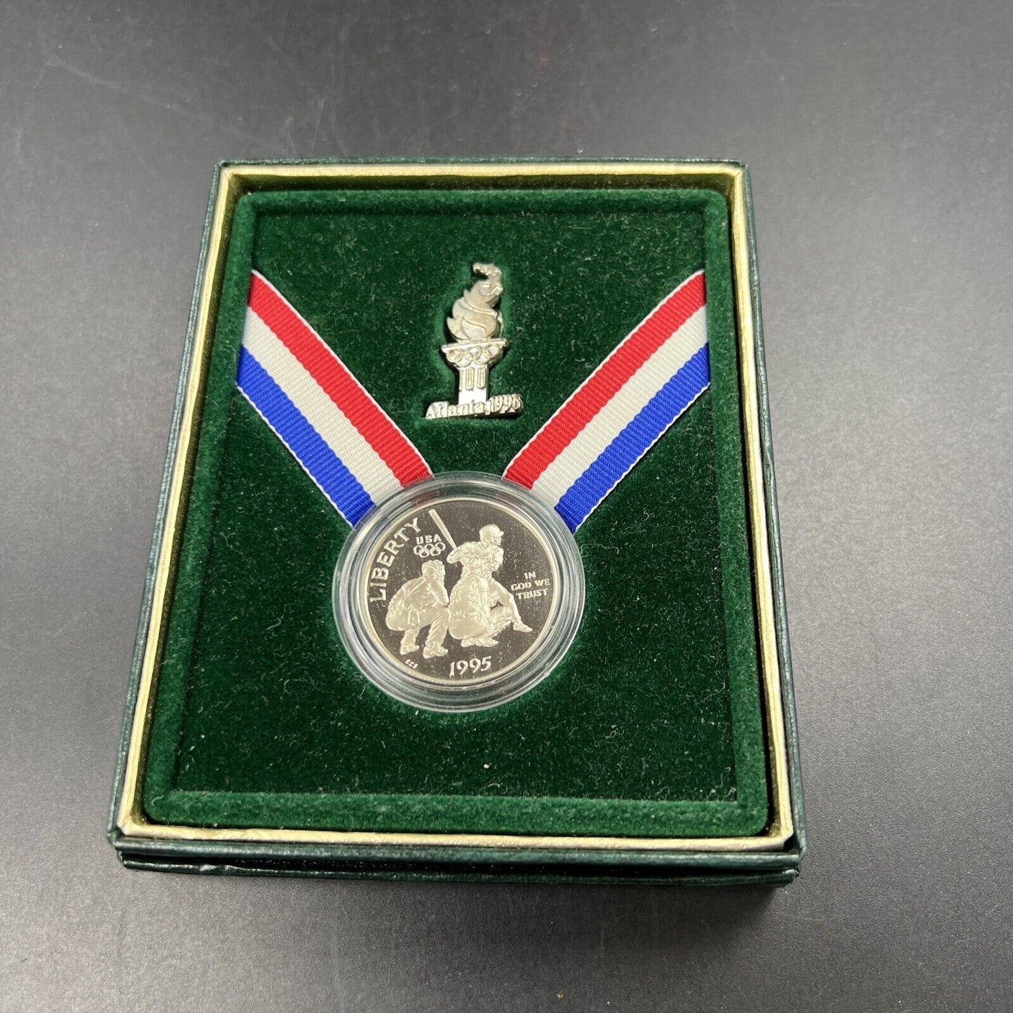 1995 Atlanta Olympics Gem Proof Clad Half Dollar Coin & Pin Set OGP