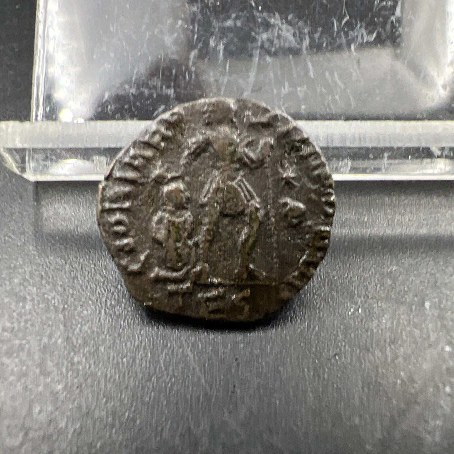 Valens Bronze Follis Ancient Roman Bronze Coin c. 364-378 CH Fine / VF #105AE