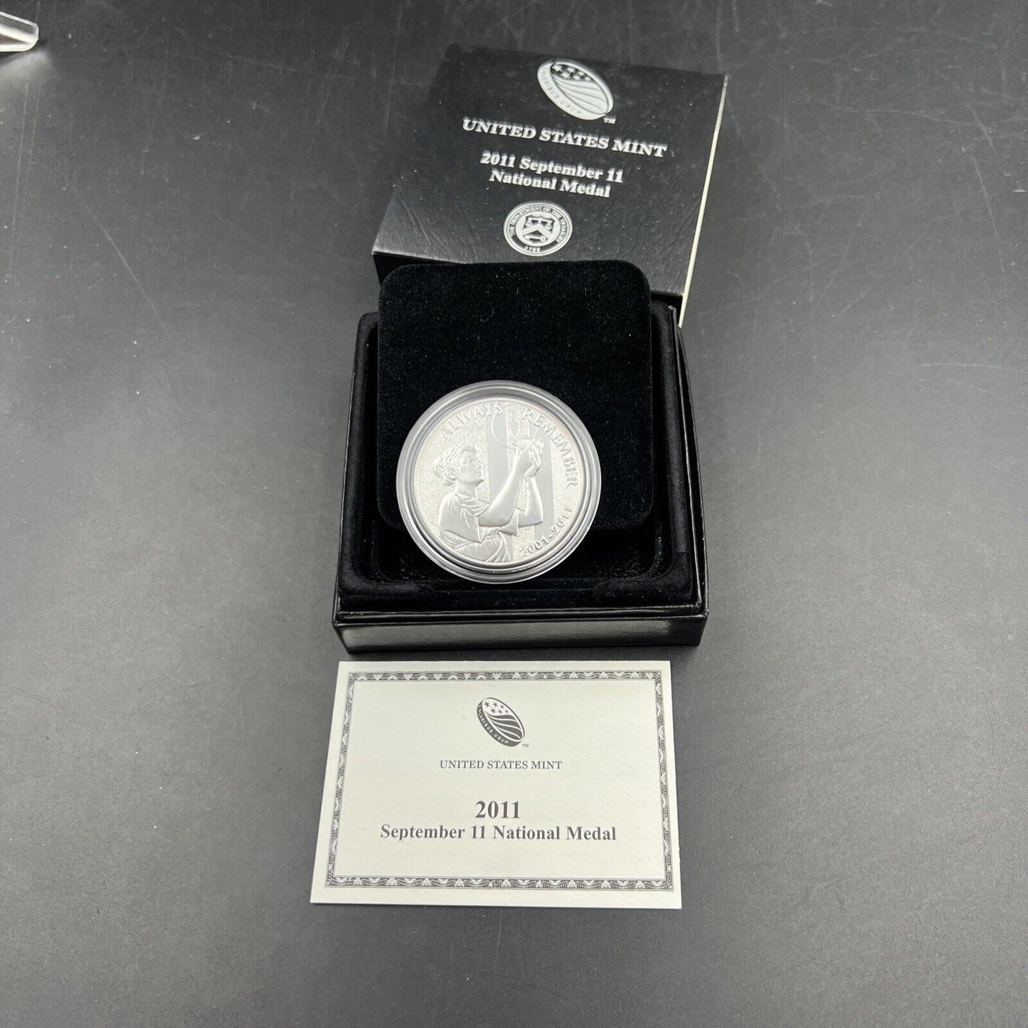 2011 US Mint September 11 National Medal Silver Proof OGP 1 Oz