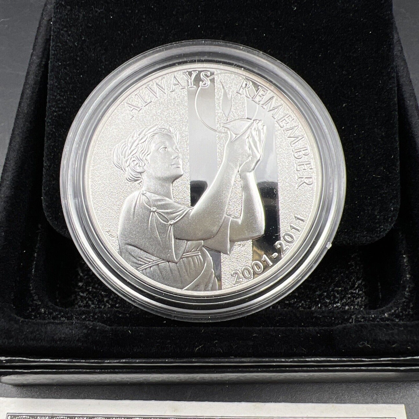 2011 US Mint September 11 National Medal Silver Proof OGP 1 Oz
