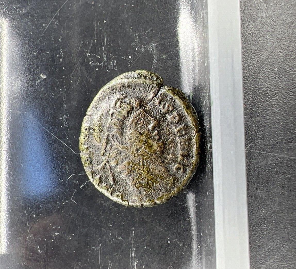 Constans ( c. 323 – 350 ) AE 3 Two Soldiers Ancient Roman Bronze Coin Circulated