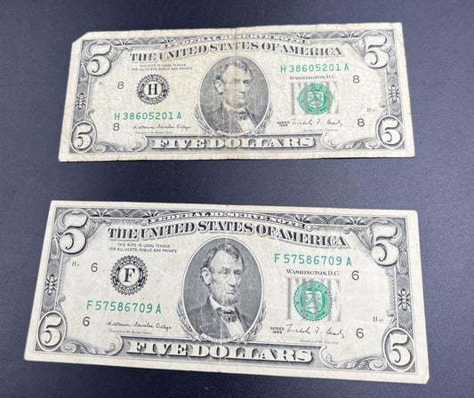 Lot of 2 1986 $5 FRN Federal Reserve Note Bills Circulated #709