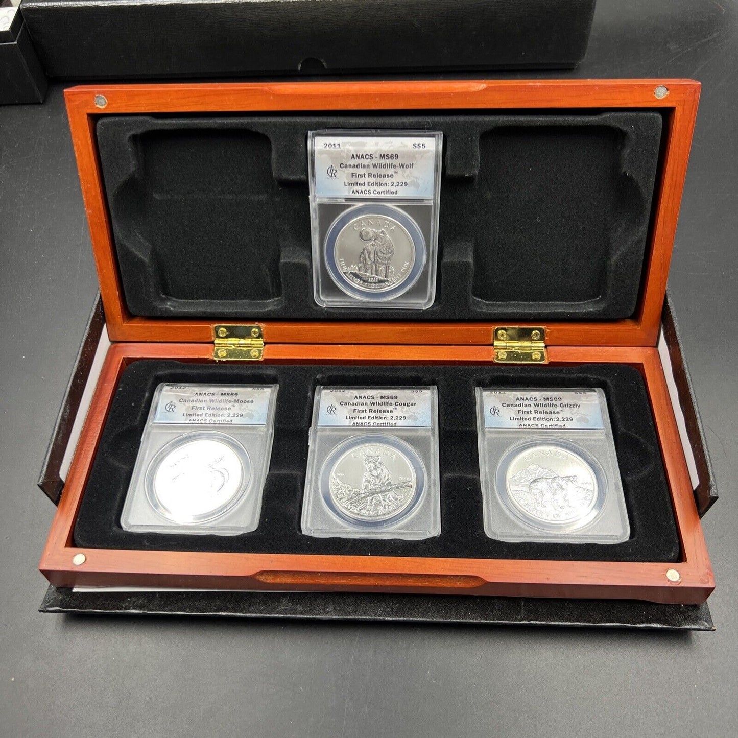 4 Coin 2011 2012 Canadian WildLife 1 Oz Silver Coin Set ANACS MS69 in Display Bo