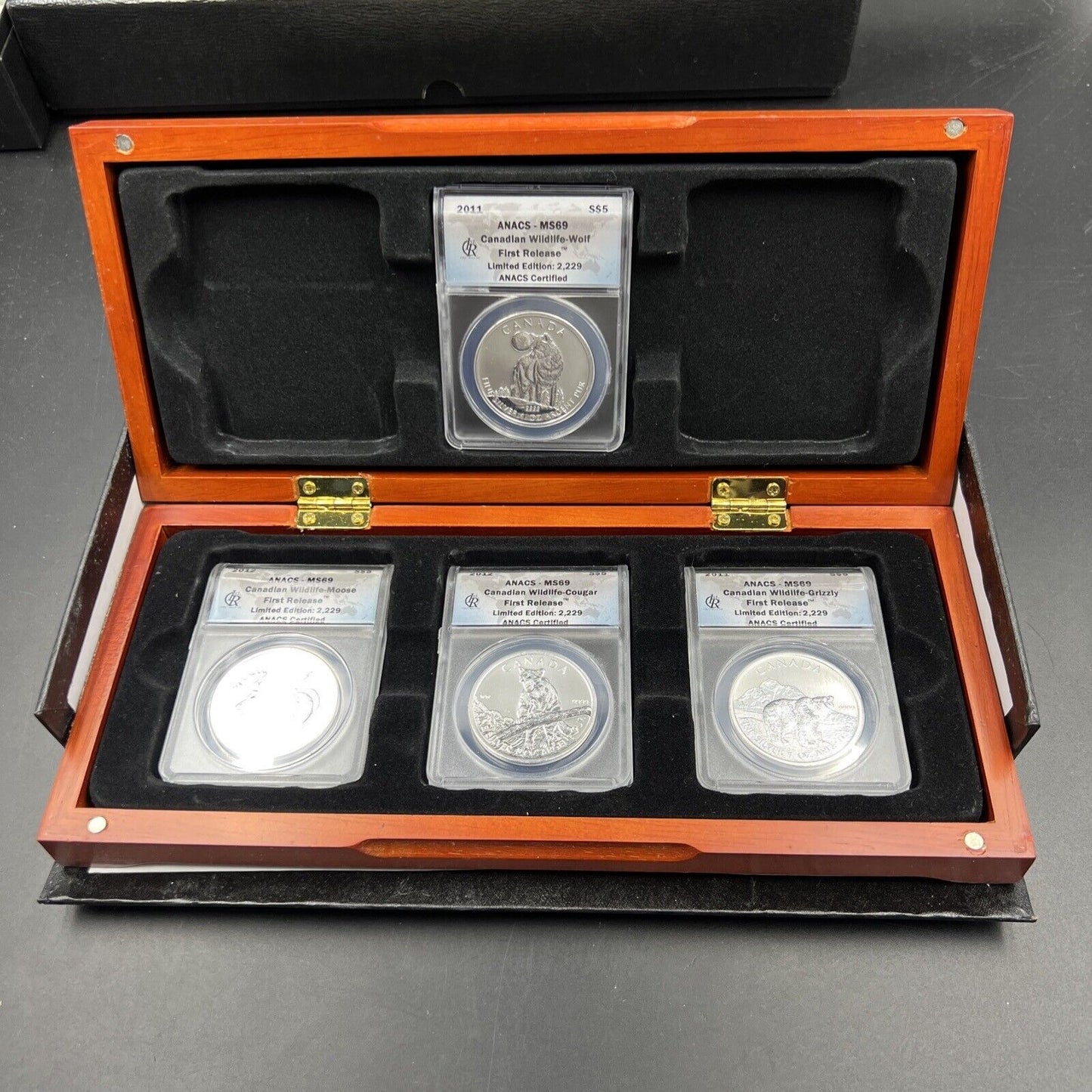 4 Coin 2011 2012 Canadian WildLife 1 Oz Silver Coin Set ANACS MS69 in Display Bo