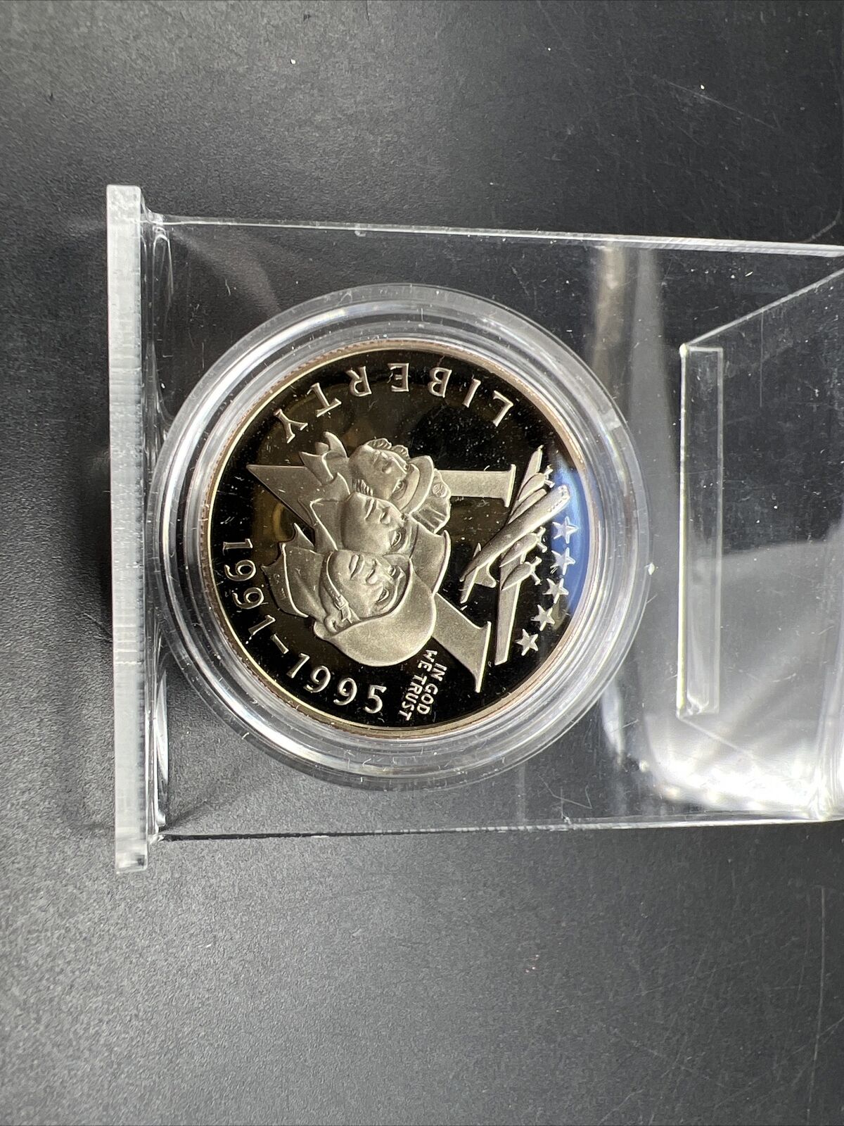 1995 P Gem Proof WW2 World War Two 2 - Commemorative Half Dollar in Capsule #B