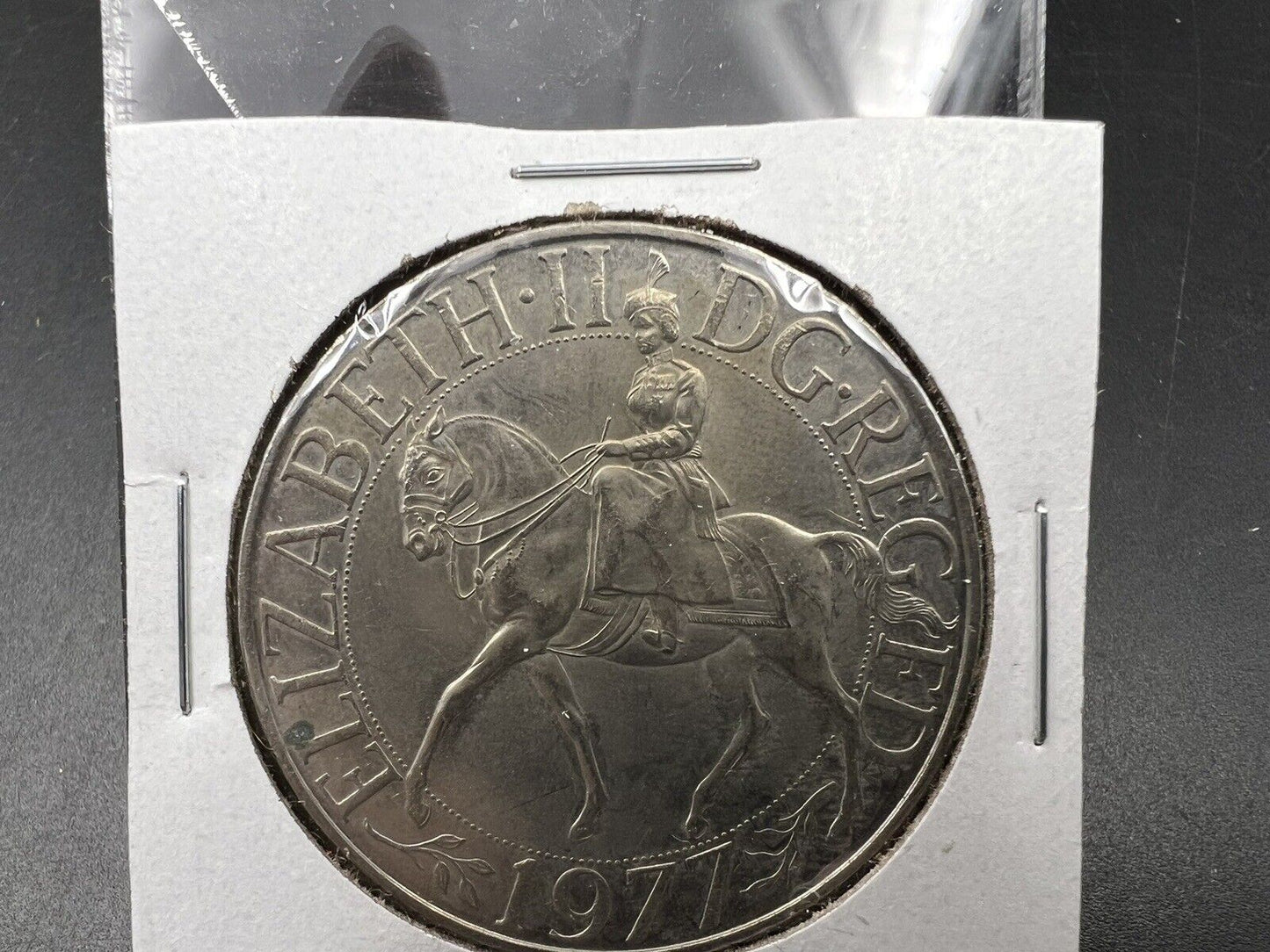 1977 Great Britain 25 New Pence 25th Anniversary Queen Elizabeth II Jubilee BU
