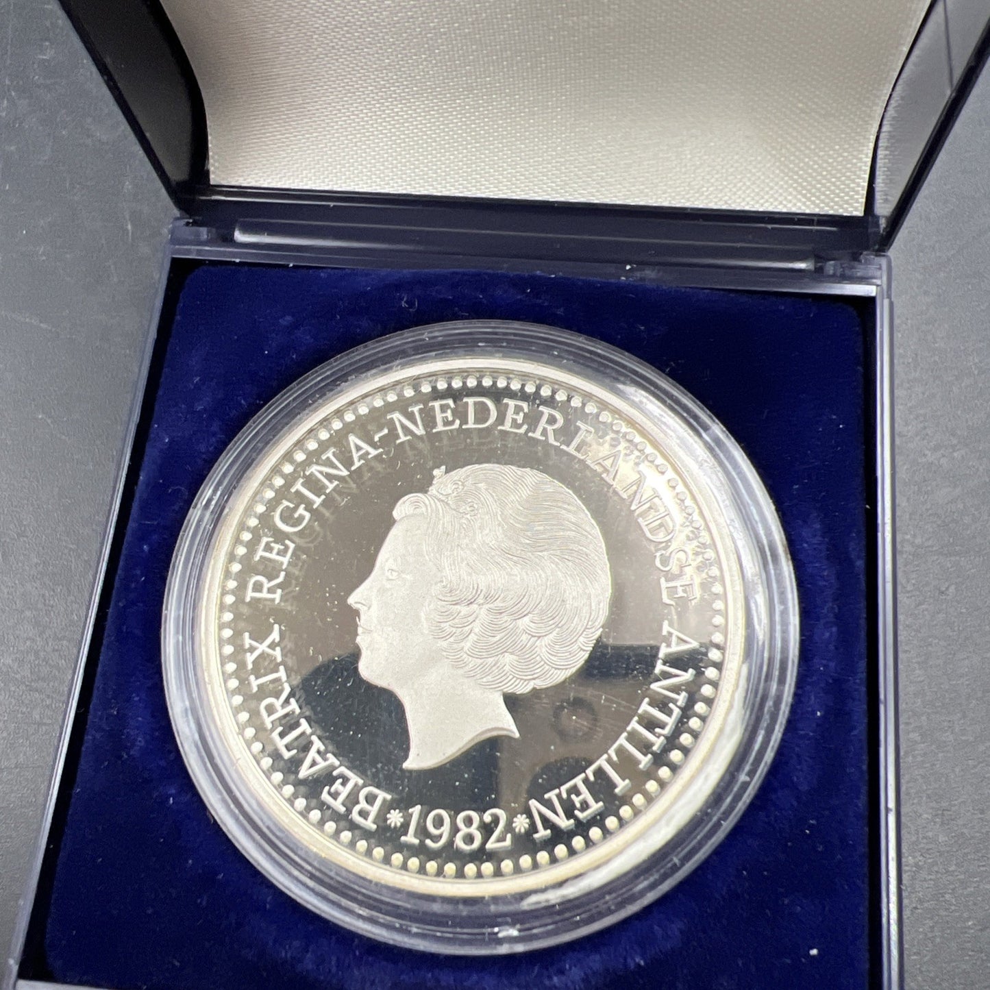 1982 Netherlands Antilles 50 Gulden Gem Silver Coin in Box
