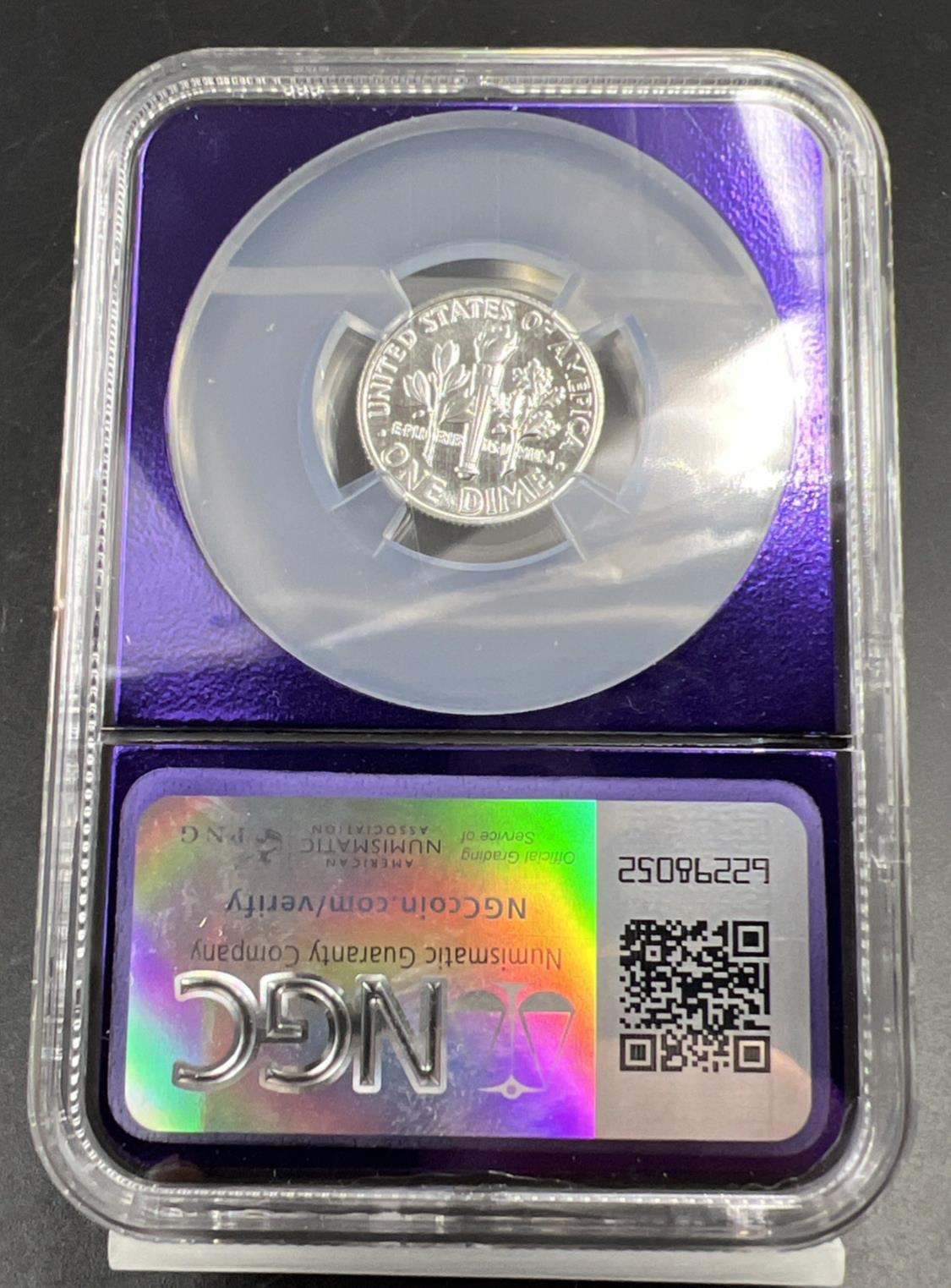 1964 P 10c Roosevelt Silver Dime Coin NGC PF68 Bee Label Holder