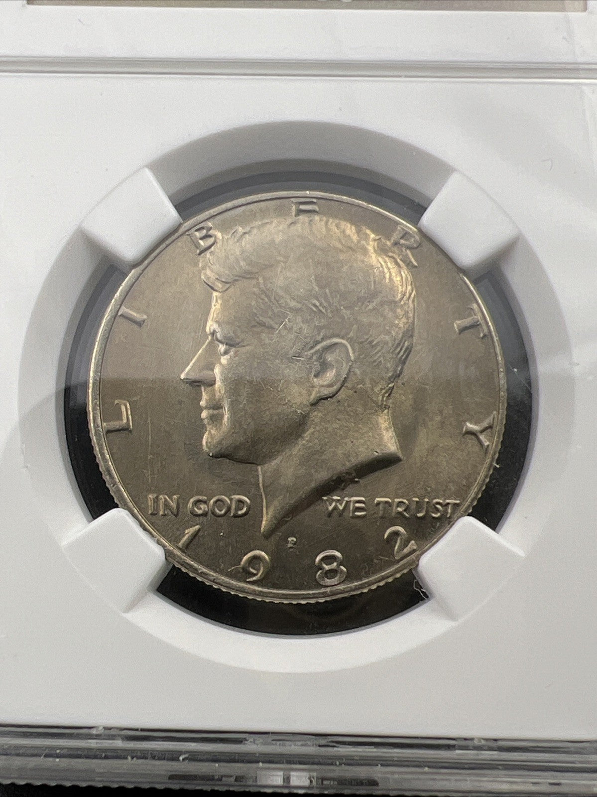 1982 P 50c Kennedy Copper Nickel Half Dollar Coin Ms64 NO FG Variety NGC
