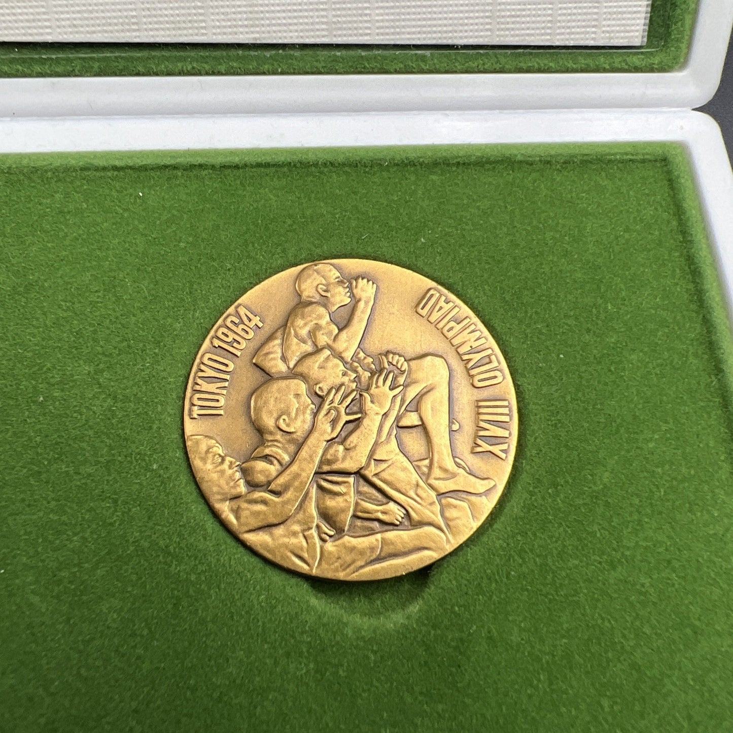 1964 Tokyo Olympics Commemorative Bronze Medal Japan Box & COA