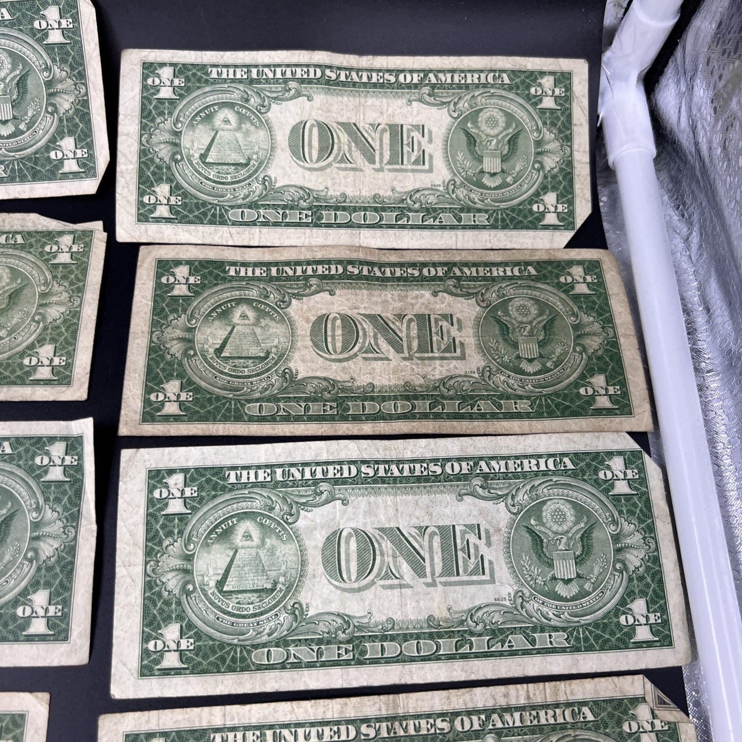 Lot of 19 $1 One Dollar 1935 Blue Seal Silver Certificate Notes VG Circ #857