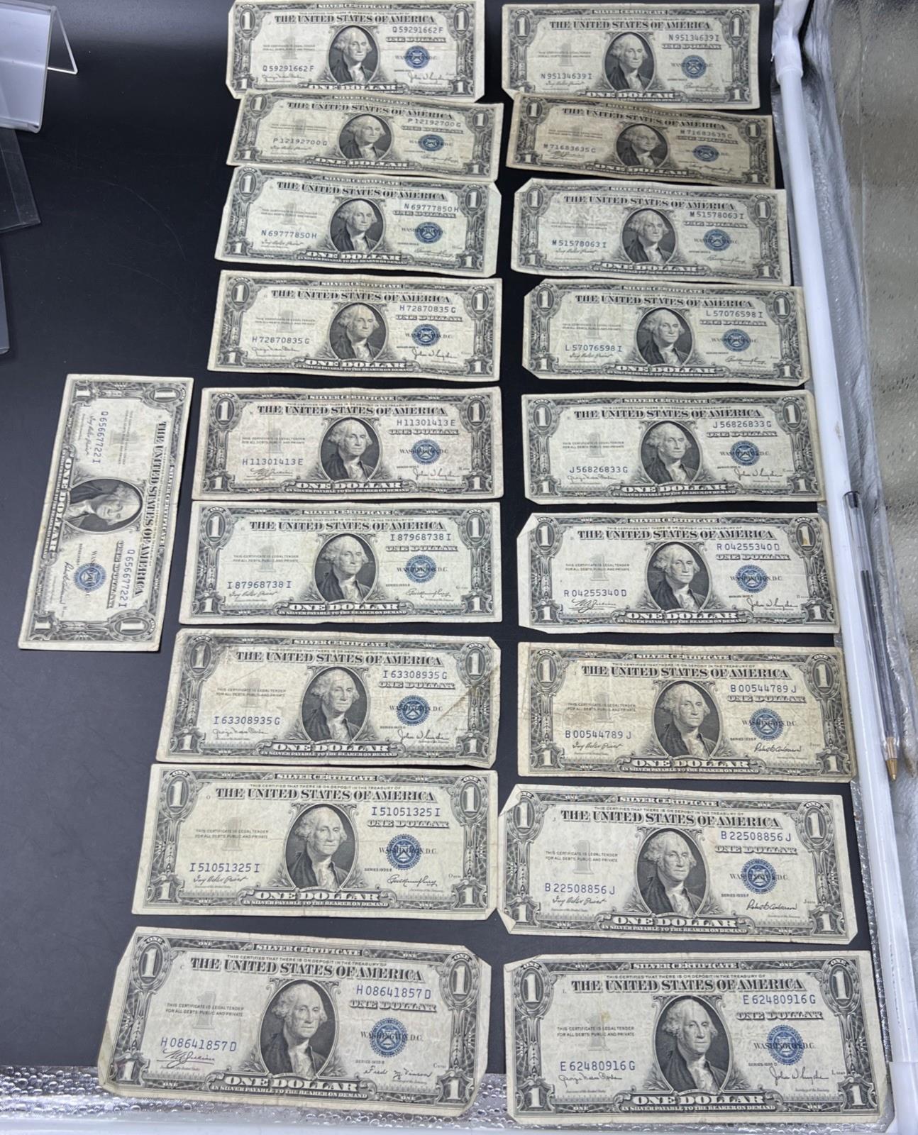 Lot of 19 $1 One Dollar 1935 Blue Seal Silver Certificate Notes VG Circ #857