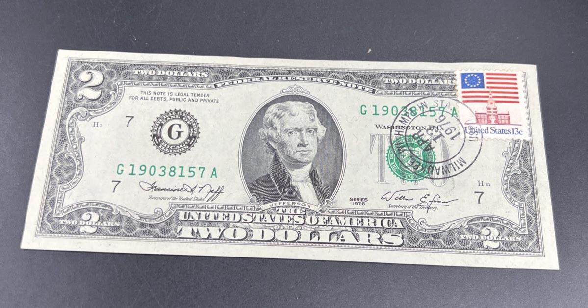 1976 $2 Milwaukee WI Hampton Station Bicentennial Postal FRN Note Unc #31