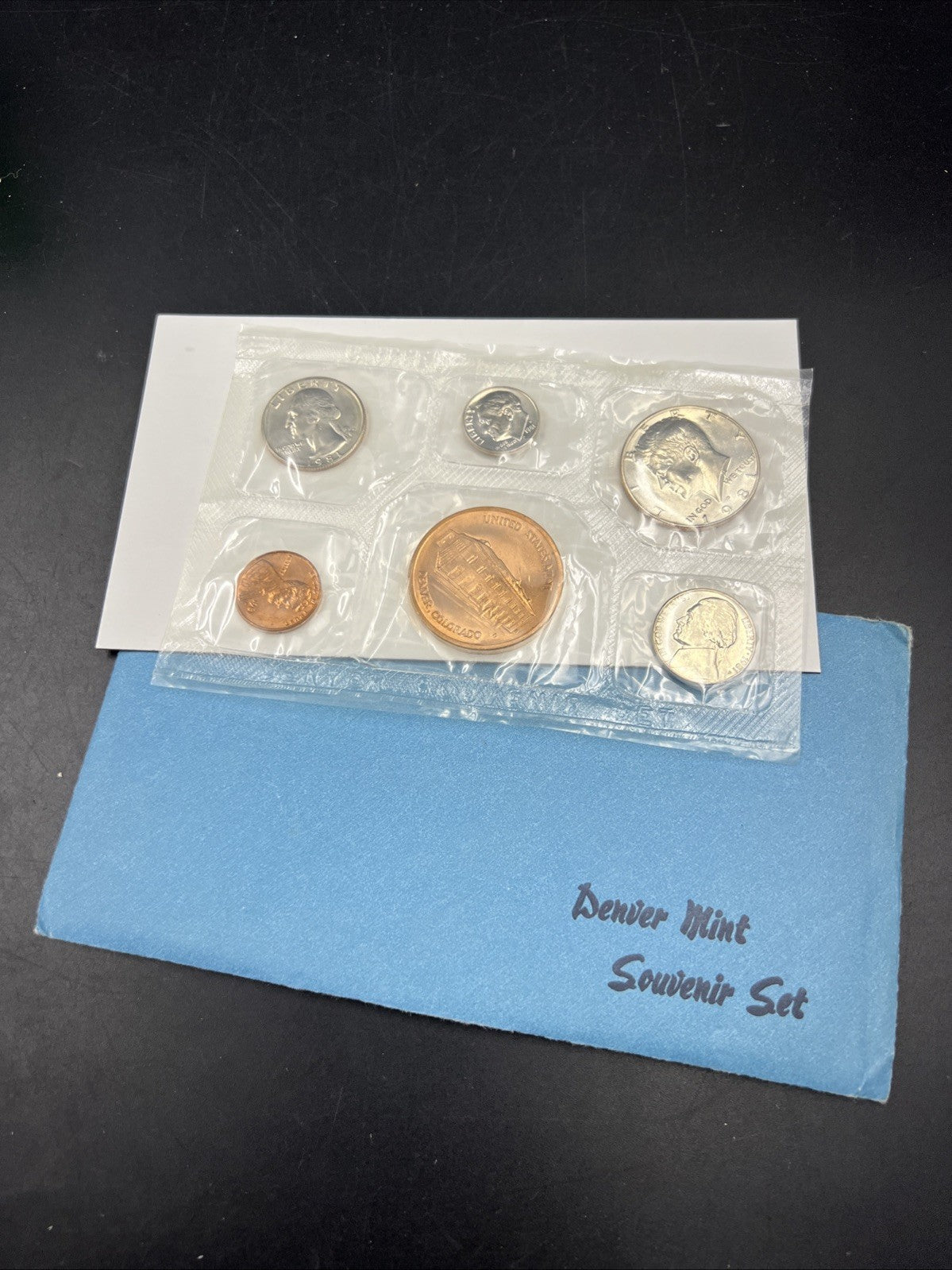 1981 D Denver Mint Souvenir Set Uncirculated Coins and Medal With Envelope